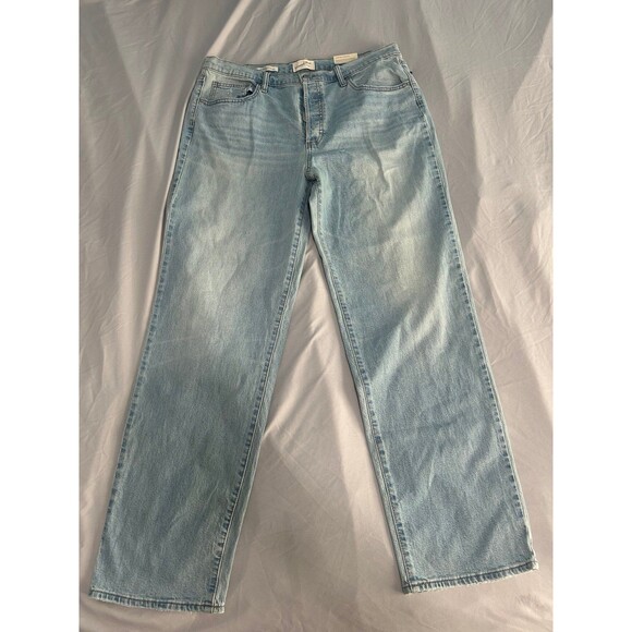NWT SZ 16 straight leg jeans - universal thread light wash - Picture 1 of 4